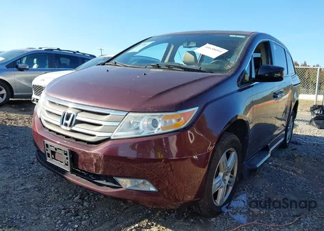 2013 Honda Odyssey Touring from USA, damaged, VIN 5FNRL5H92DB048752